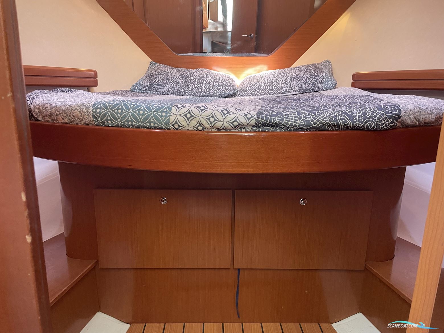 Beneteau Antares 980