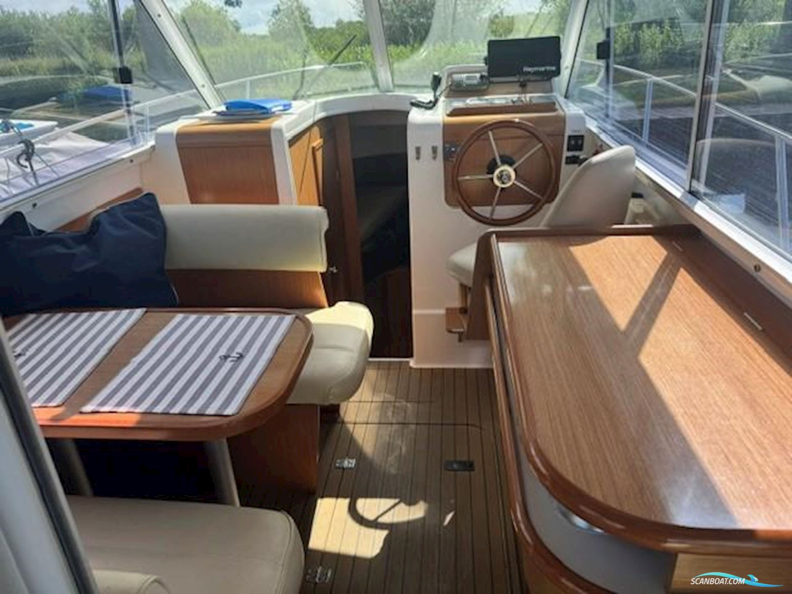 Beneteau Antaris 760
