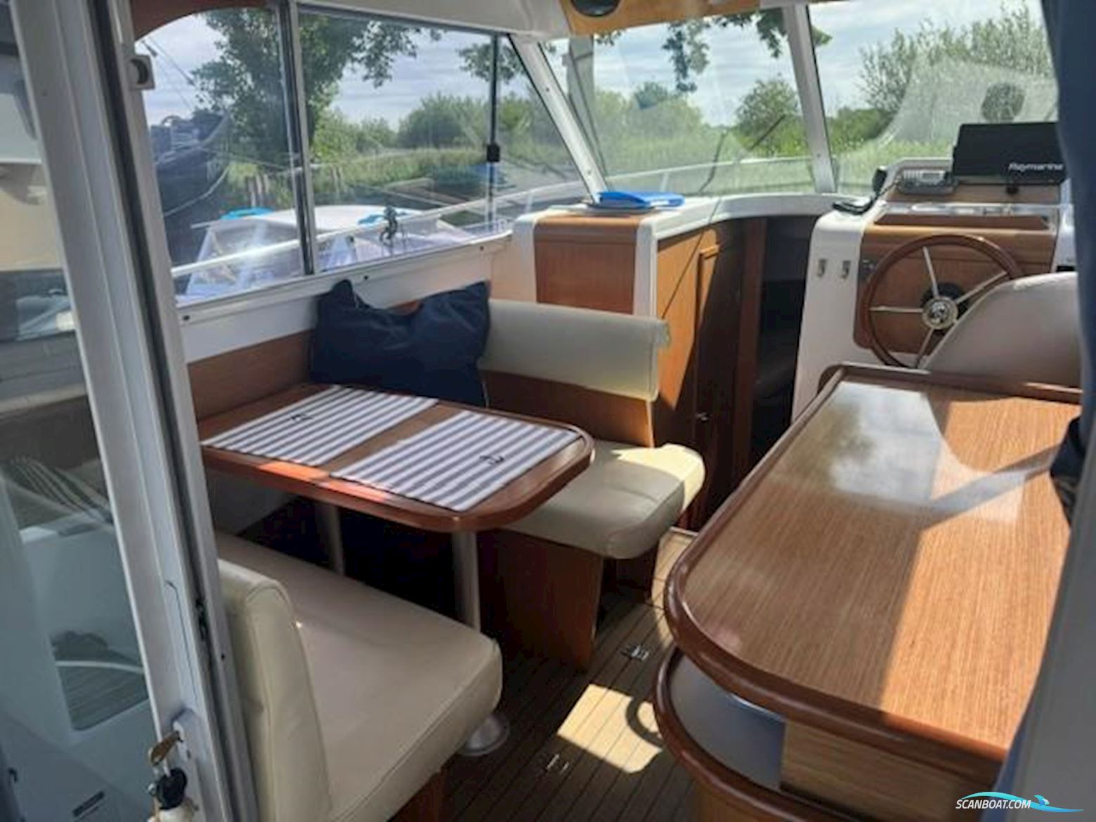 Beneteau Antaris 760