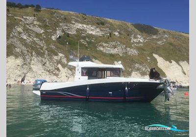 Beneteau Barracuda 9 Motorbåt 2012, med Suzuki motor, England