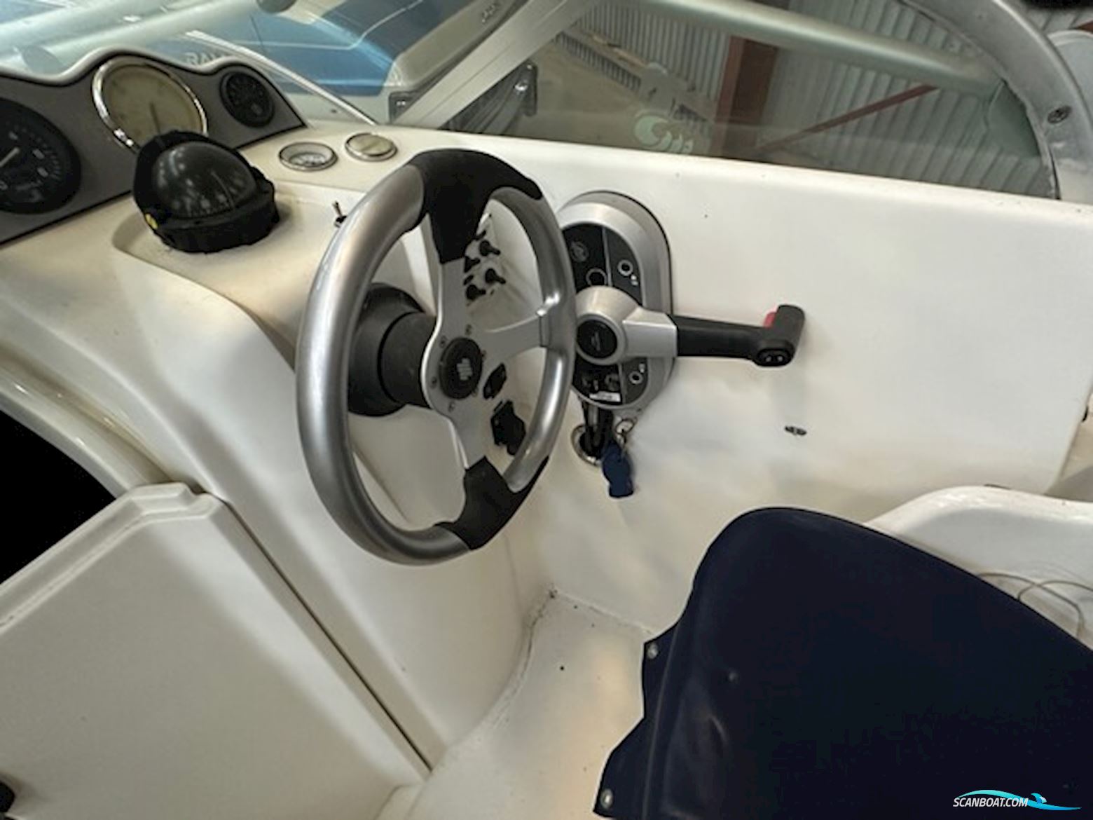 Beneteau Flyer 550 Cabin med trailer og næsten ny Mercury motor – klar til sæsonen