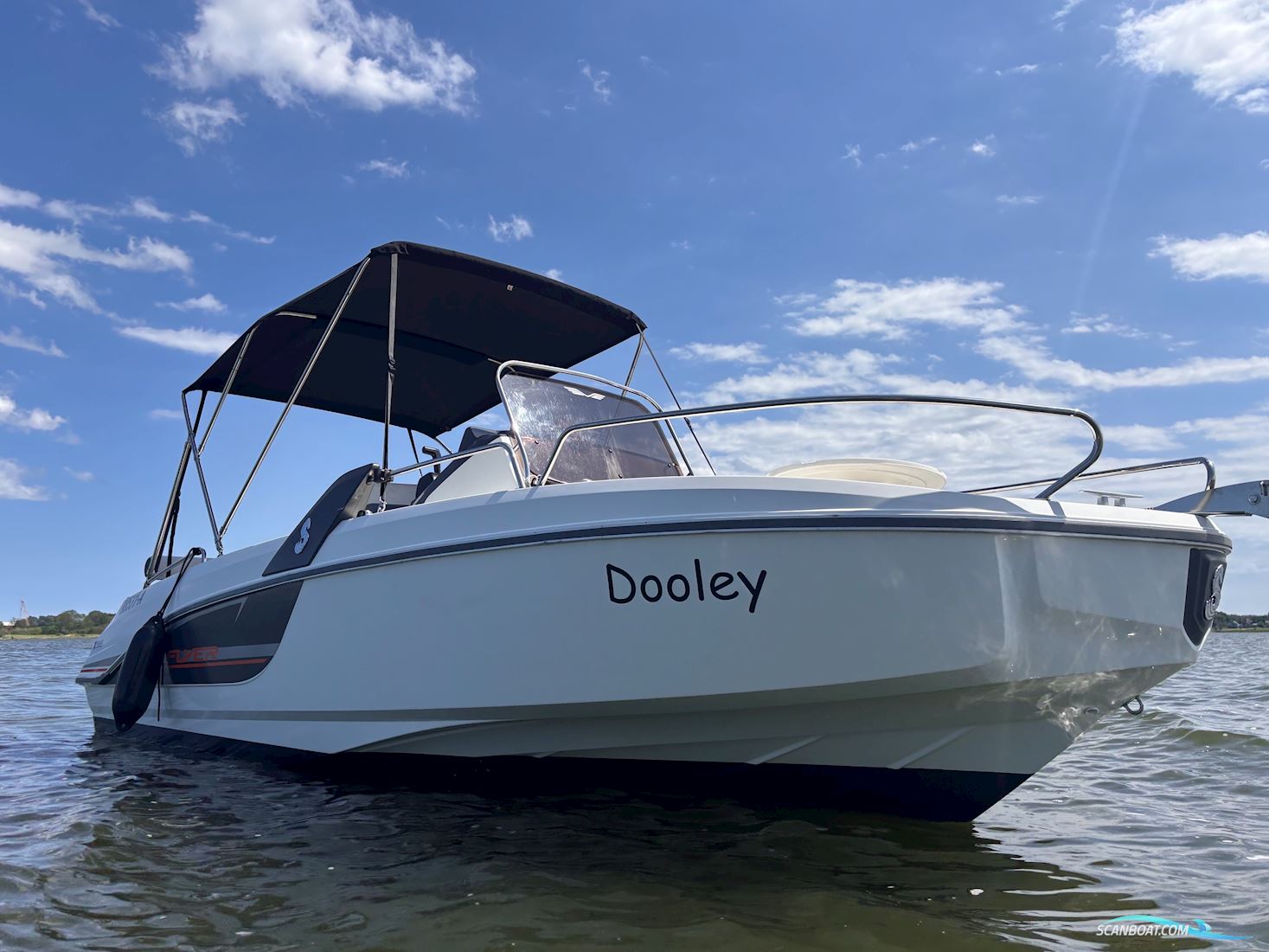 Bénéteau Flyer 6.6 Spacedeck Mit Yamaha F200 Und Trailer