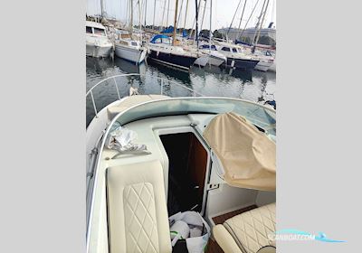 Beneteau Flyer 701 Motorbåt 2000, med Volvo motor, Frankrike