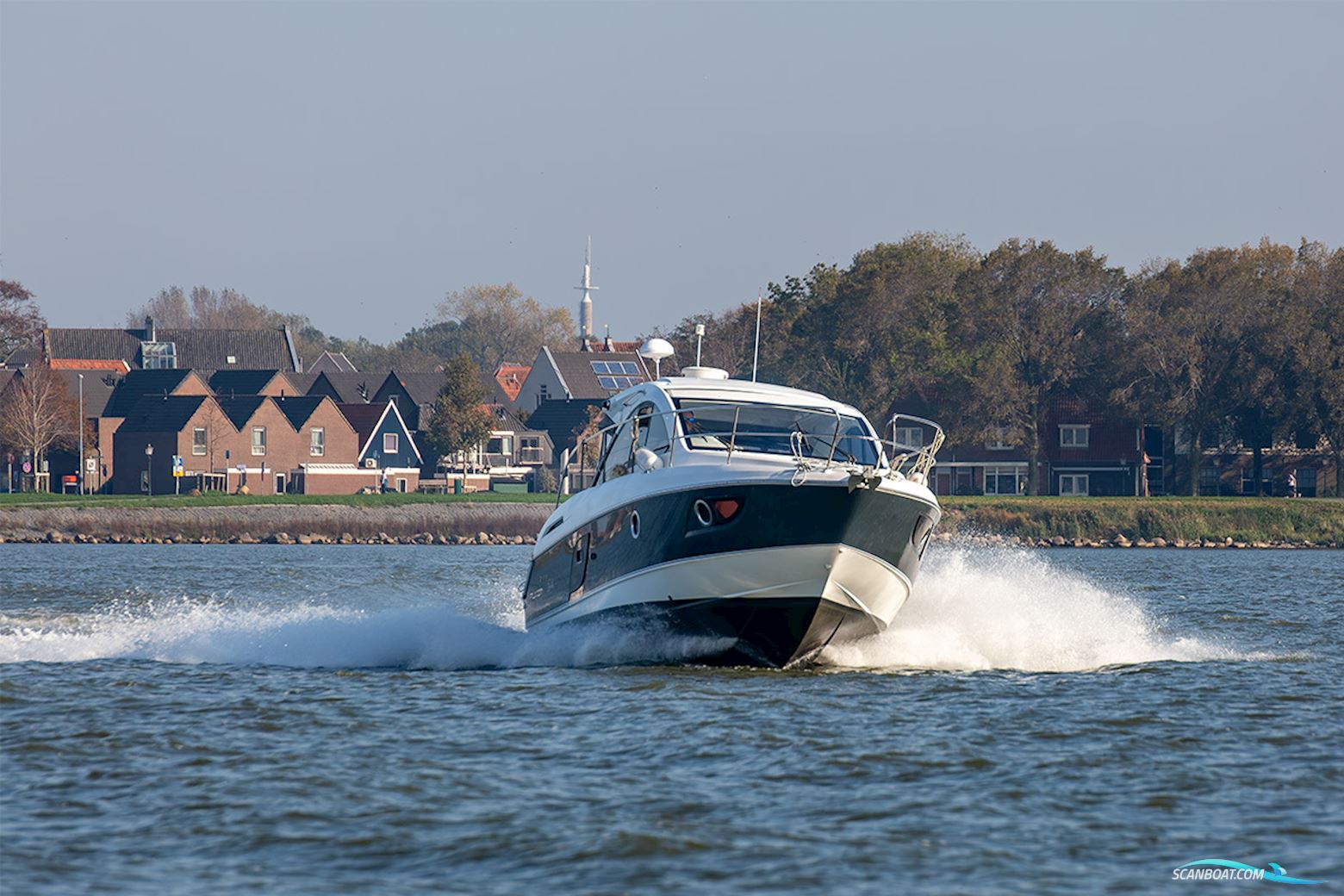 Beneteau Flyer Gran Turismo 34