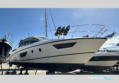Beneteau Gran Turismo 40 Motorbåt 2016, med Volvo Penta motor, England