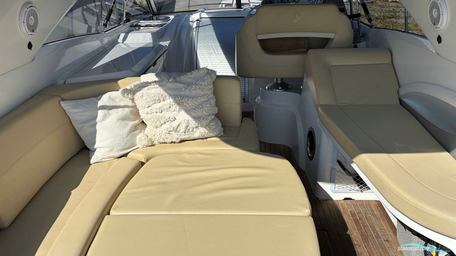 Beneteau Inombordare Monte Carlo 32