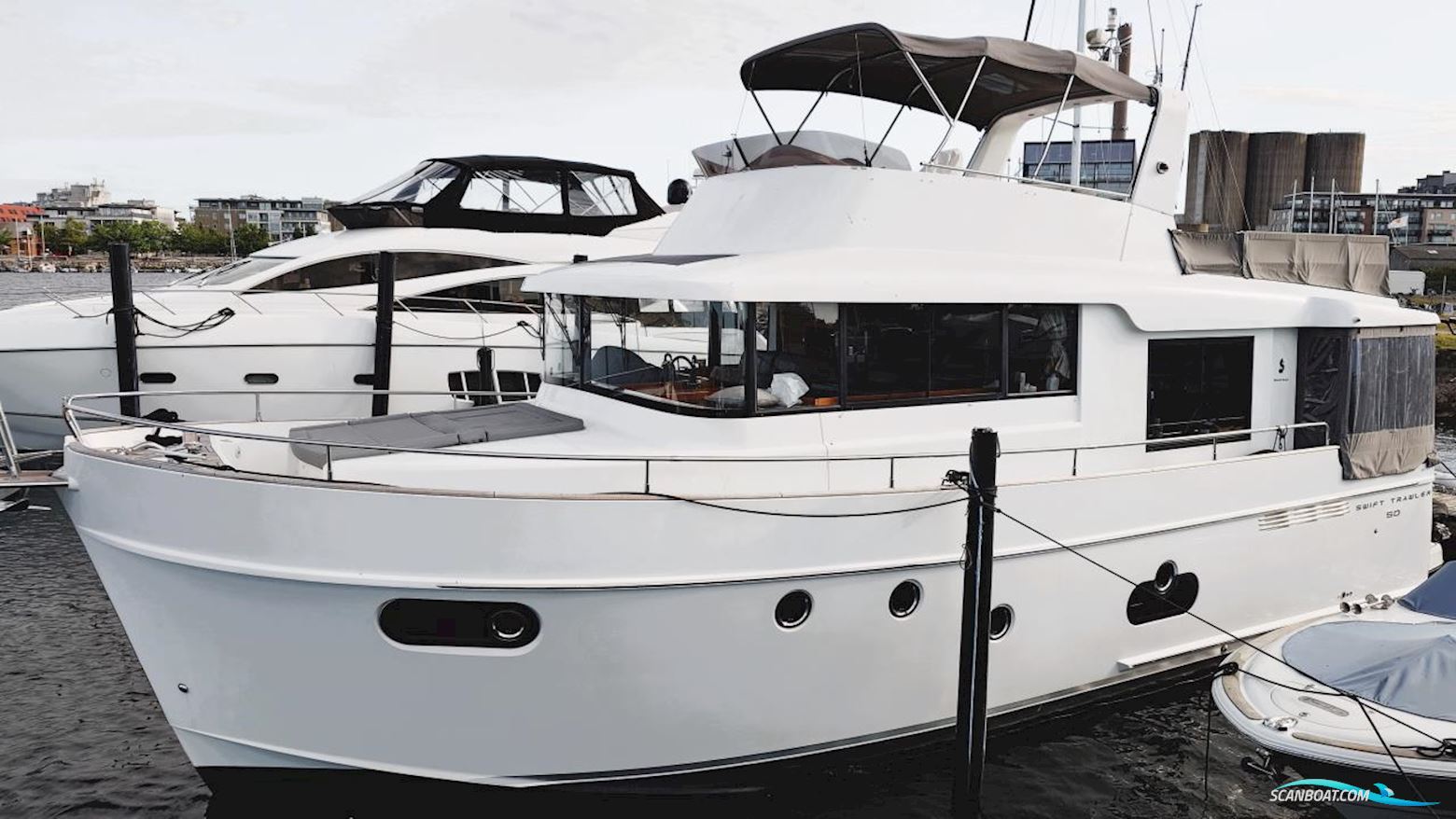 BENETEAU INOMBORDARE SWIFT TRAWLER 50 Motorbåt 2014, med Volvo Penta motor, Sverige