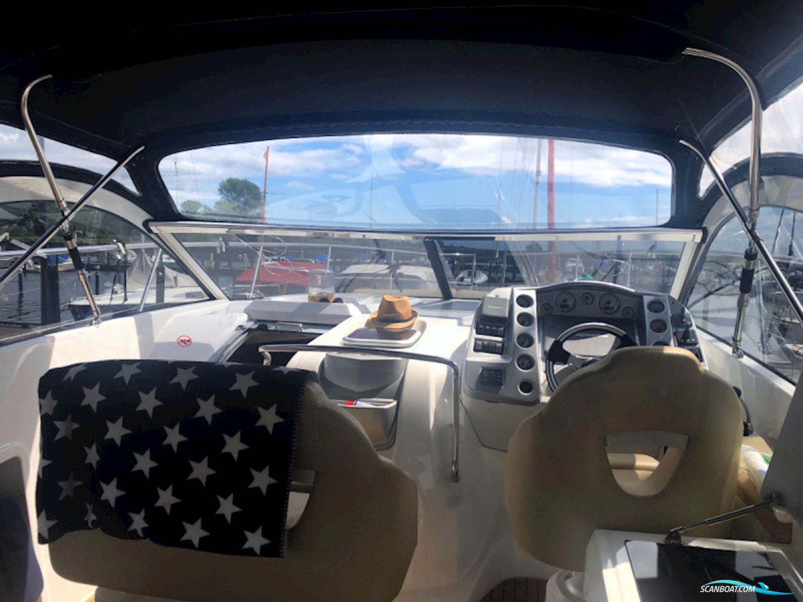 Beneteau Monte Carlo 37 Sports Cruiser