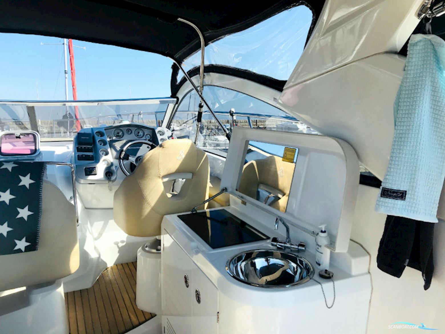 Beneteau Monte Carlo 37 Sports Cruiser