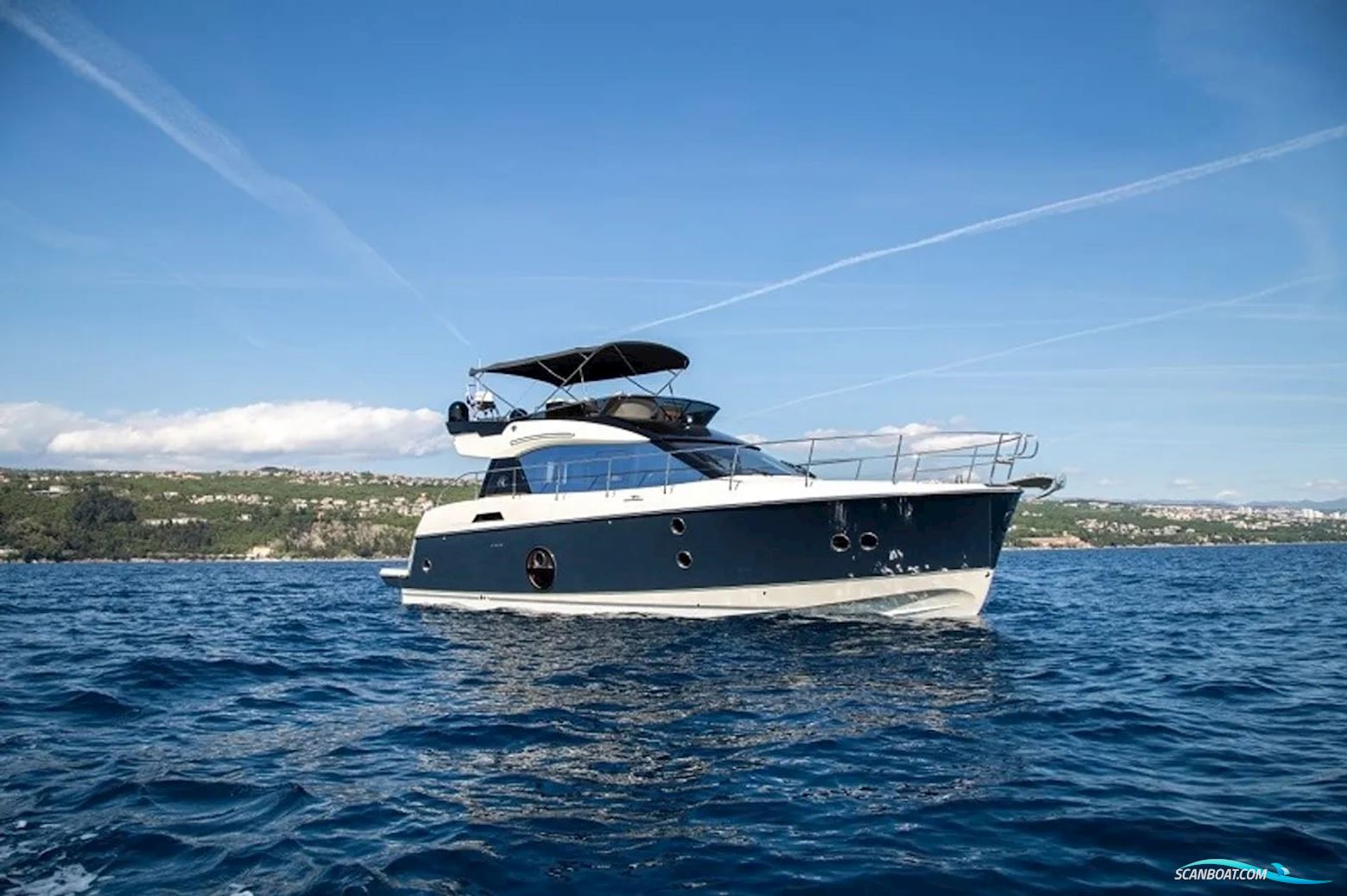 Bénéteau Monte Carlo 5 Motorbåt 2016, med Volvo Penta Ips 600 motor, Kroatien