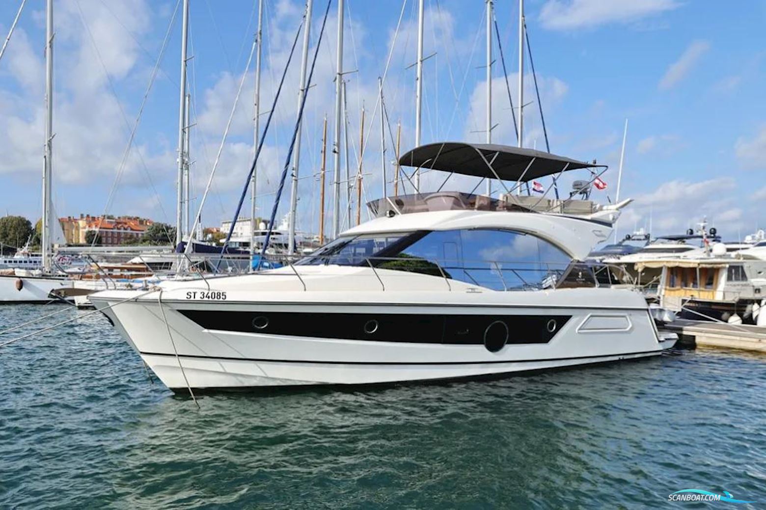 Beneteau Monte Carlo 52