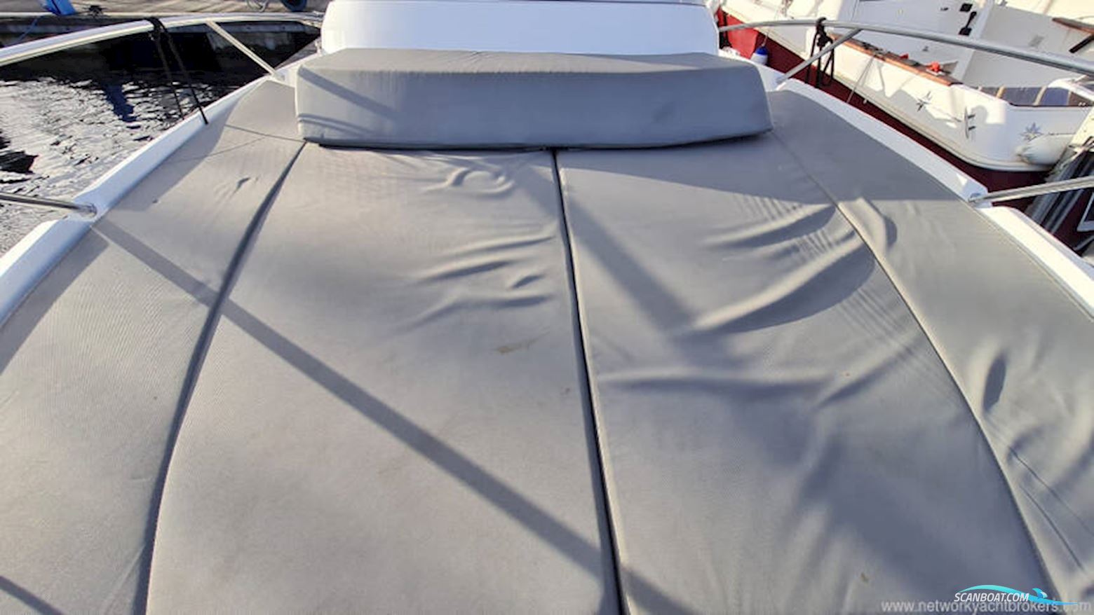 Beneteau Rubis 750 Flyer Sun deck