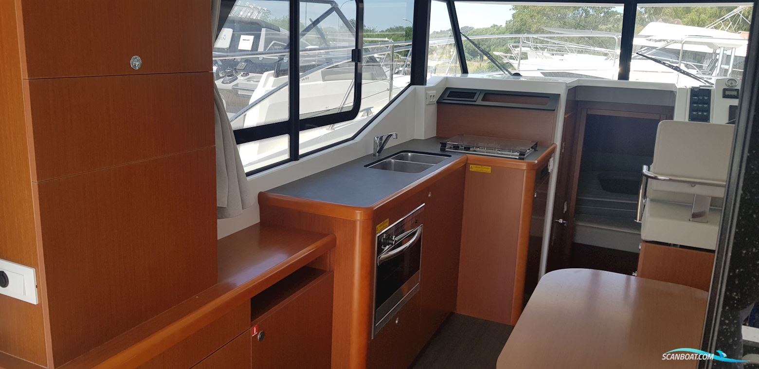 Beneteau Swift Trawler 30 - Reserved
