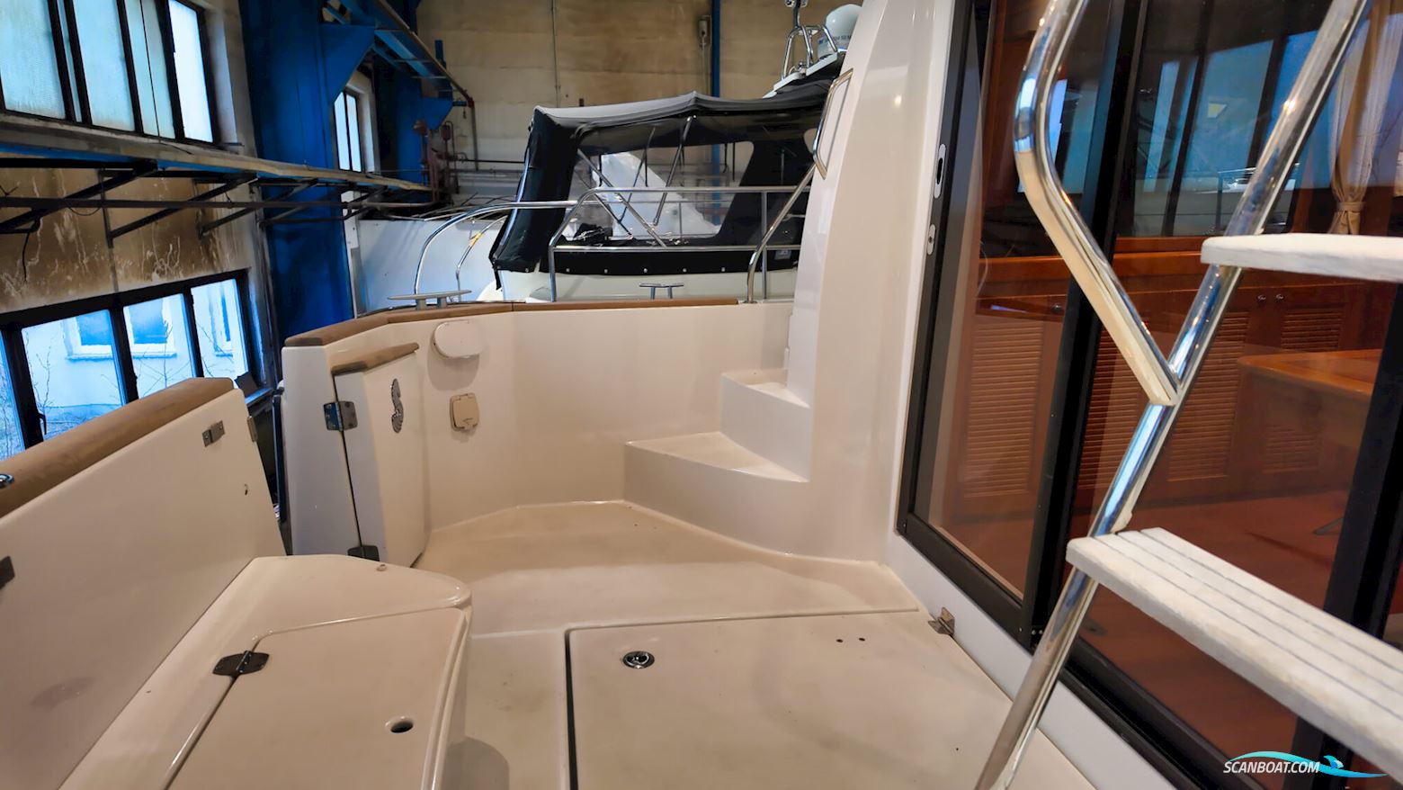 Beneteau Swift Trawler 34 Flybridge