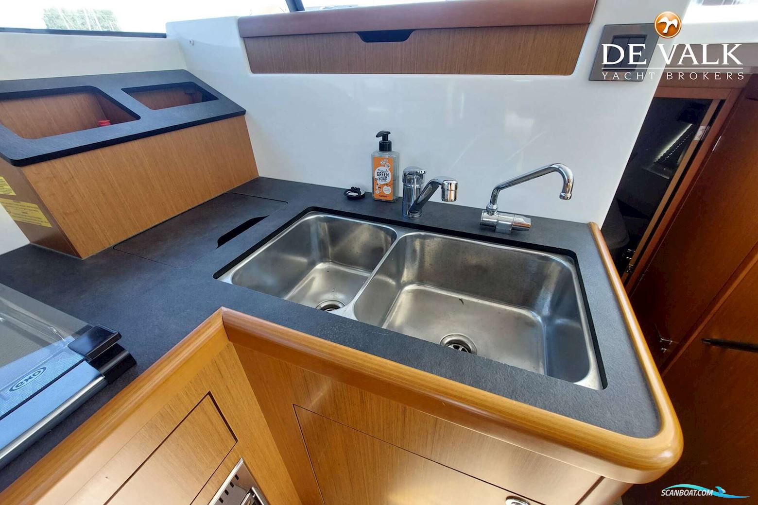 Beneteau Swift Trawler 35