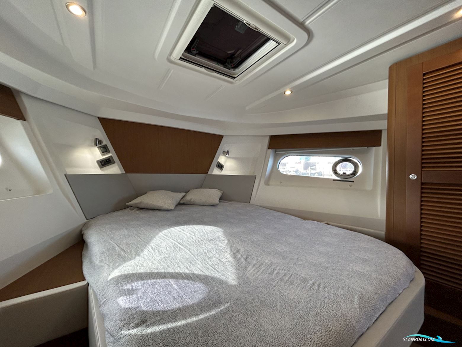 Beneteau Swift Trawler 35