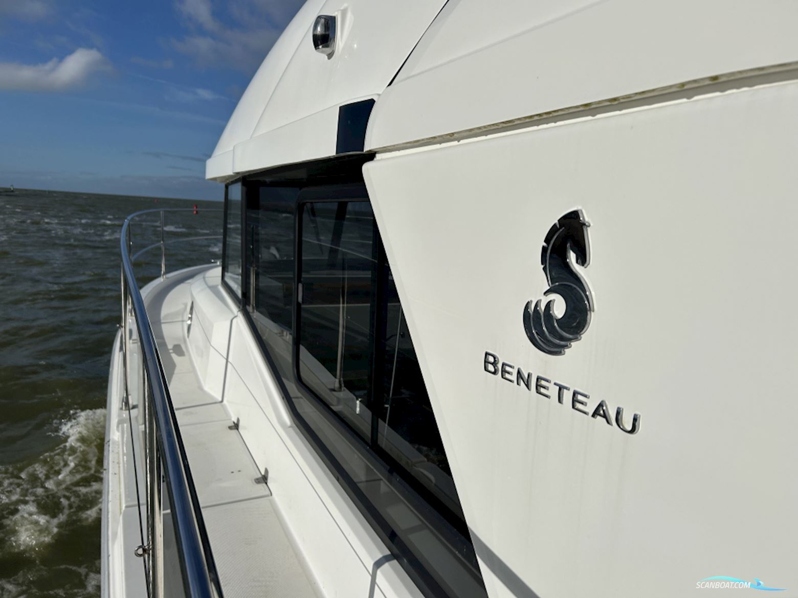 Beneteau Swift Trawler 35