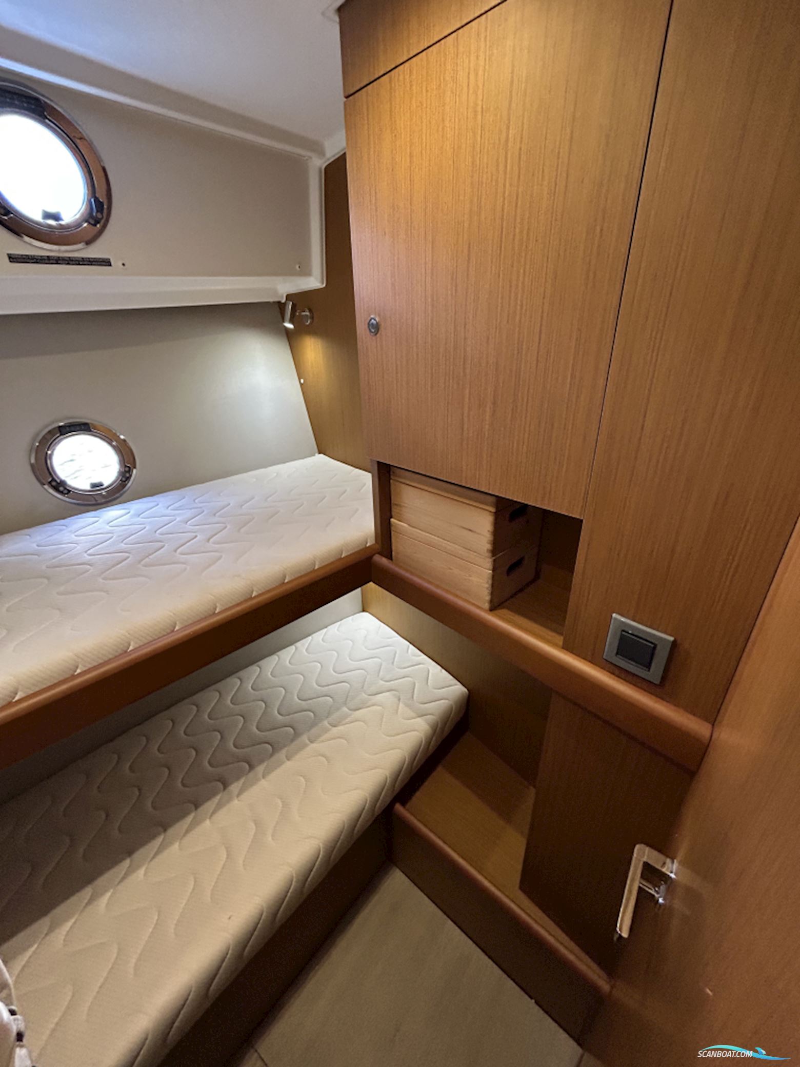 Beneteau Swift Trawler 35