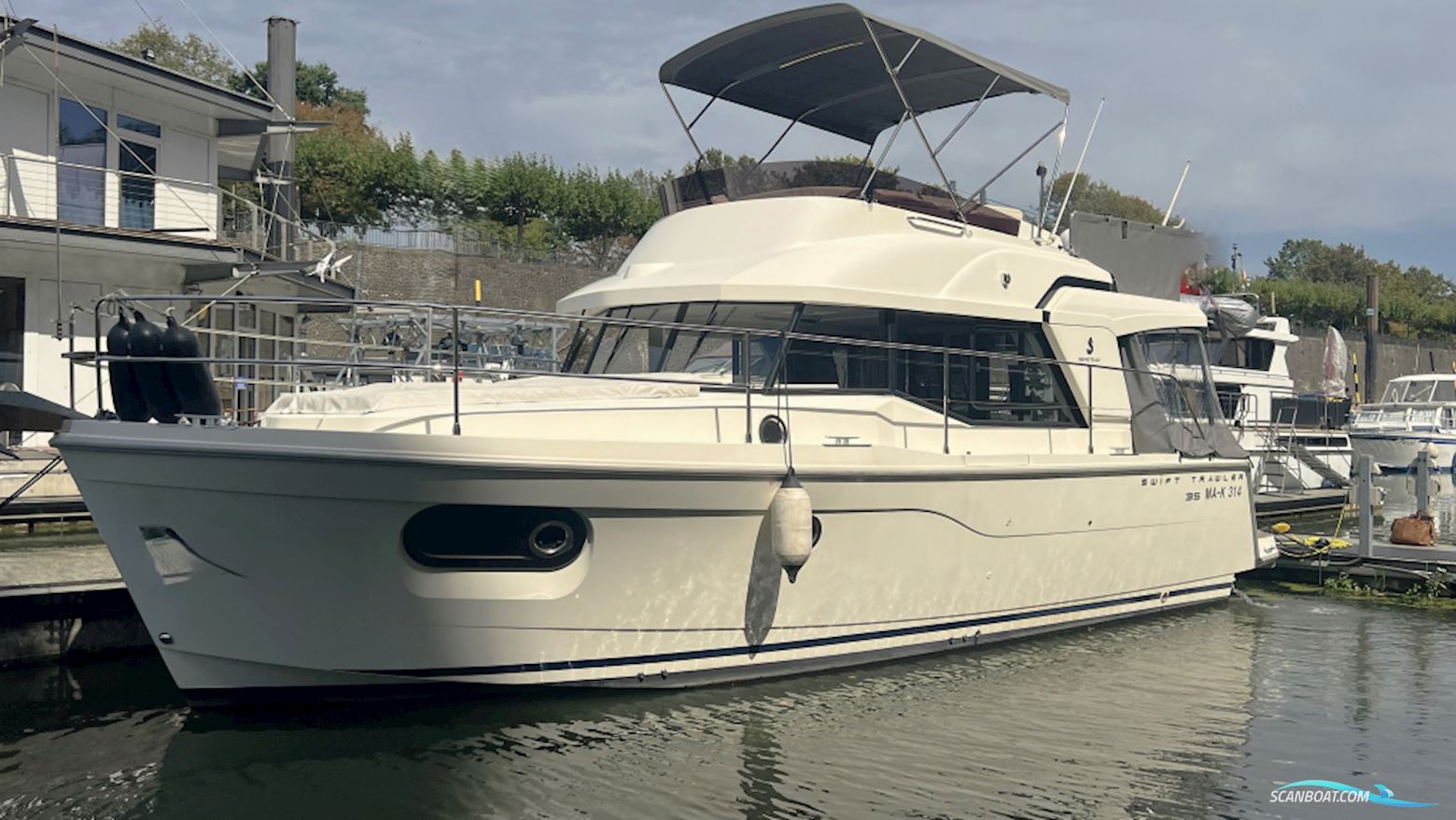 Beneteau Swift Trawler 35