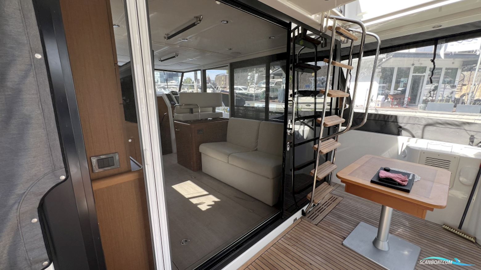 Beneteau Swift Trawler 35