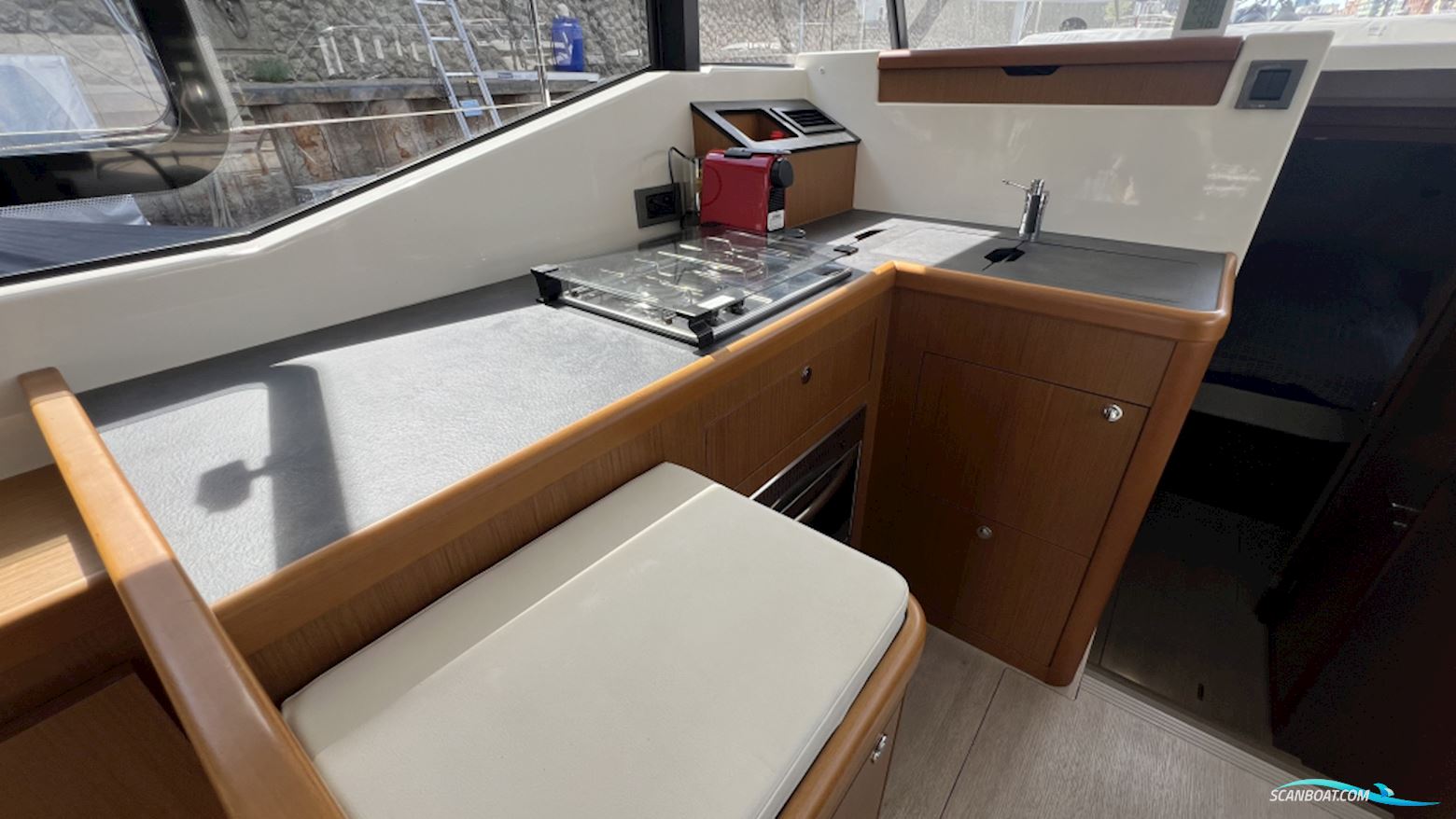 Beneteau Swift Trawler 35