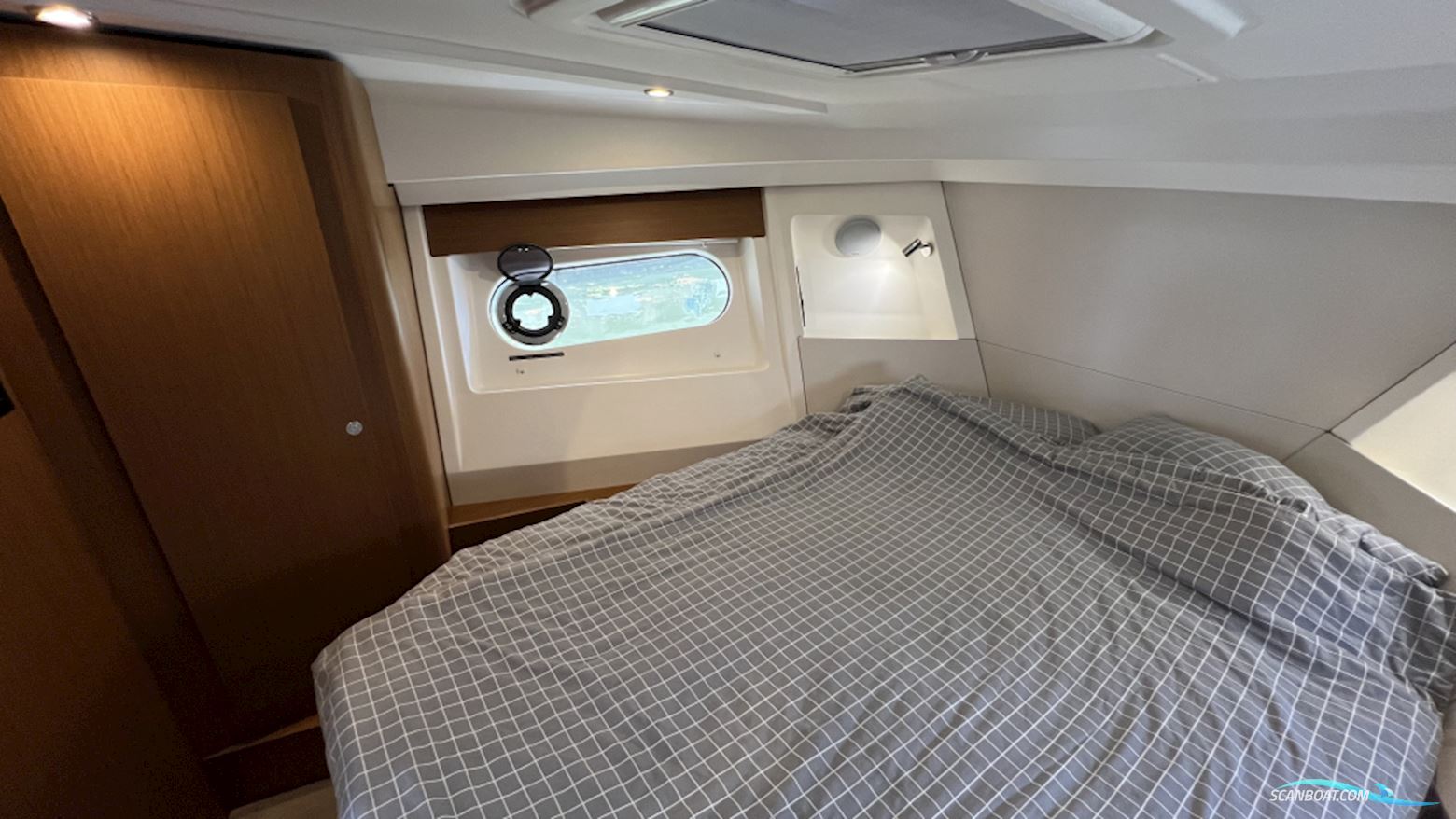 Beneteau Swift Trawler 35