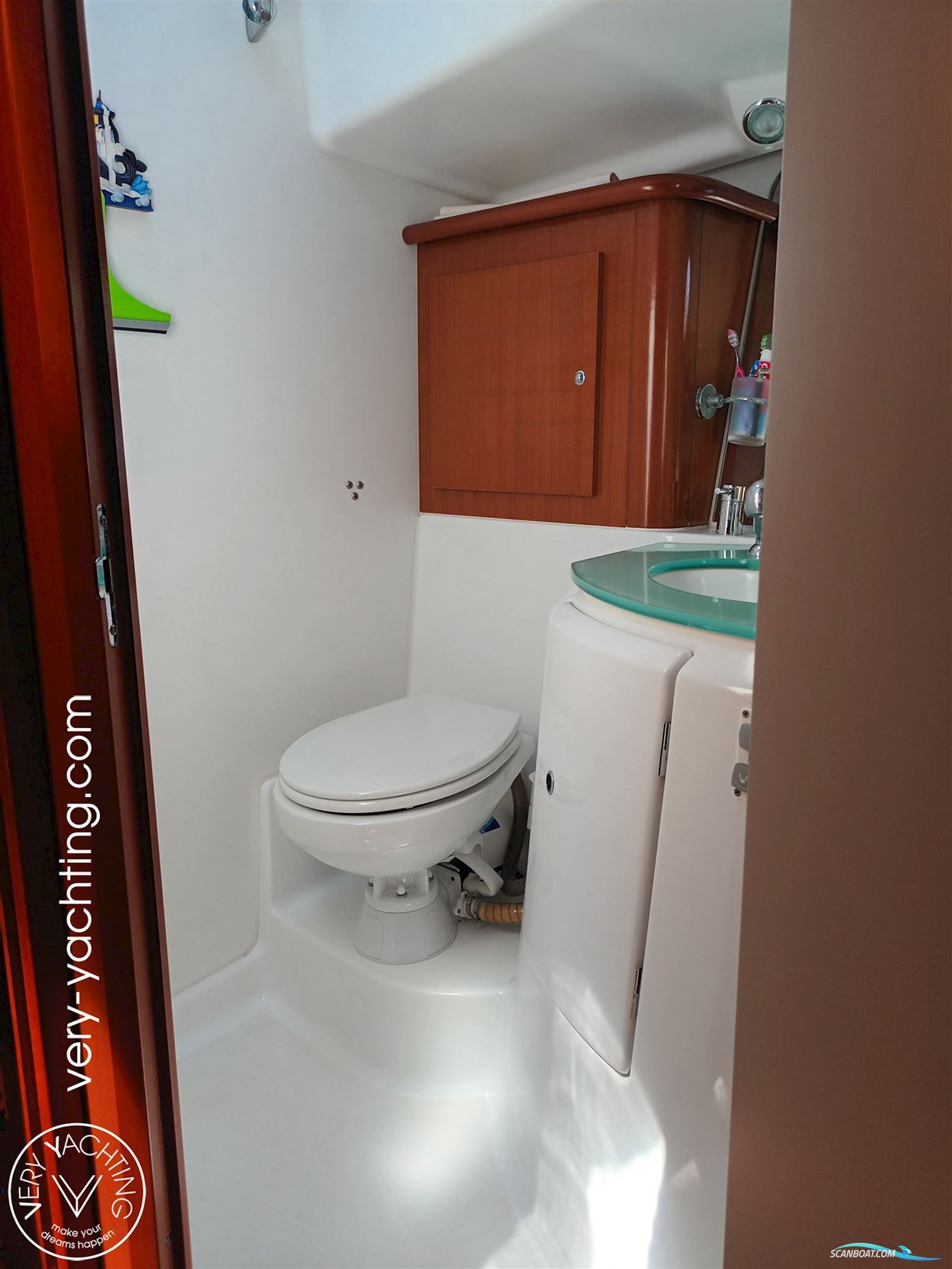 Beneteau Swift trawler 42