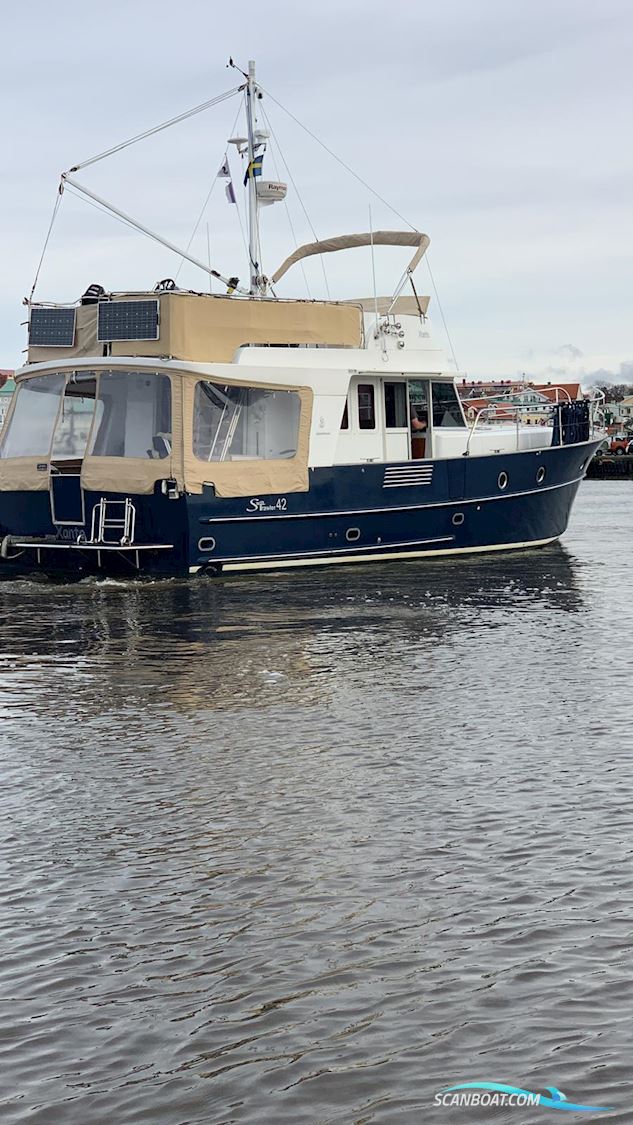 Beneteau Swift Trawler 42
