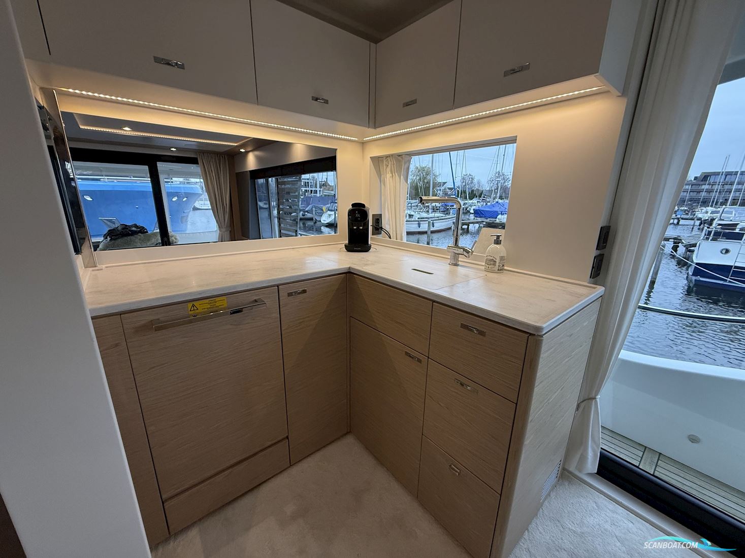 Beneteau Swift Trawler 62