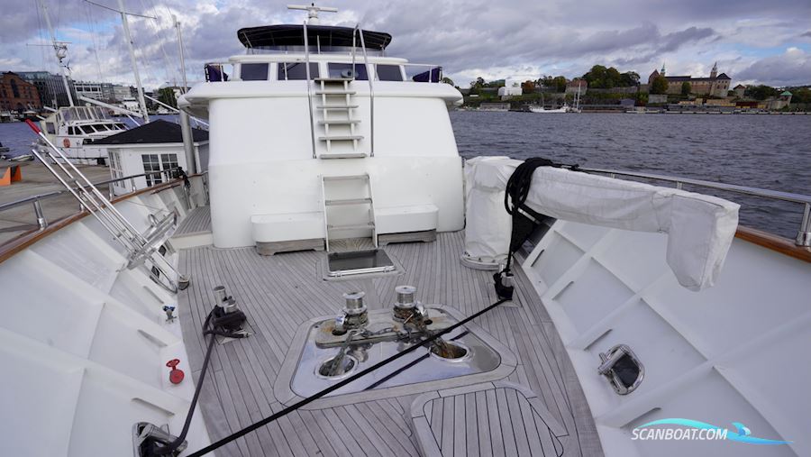 Benetti 79 Sail Division