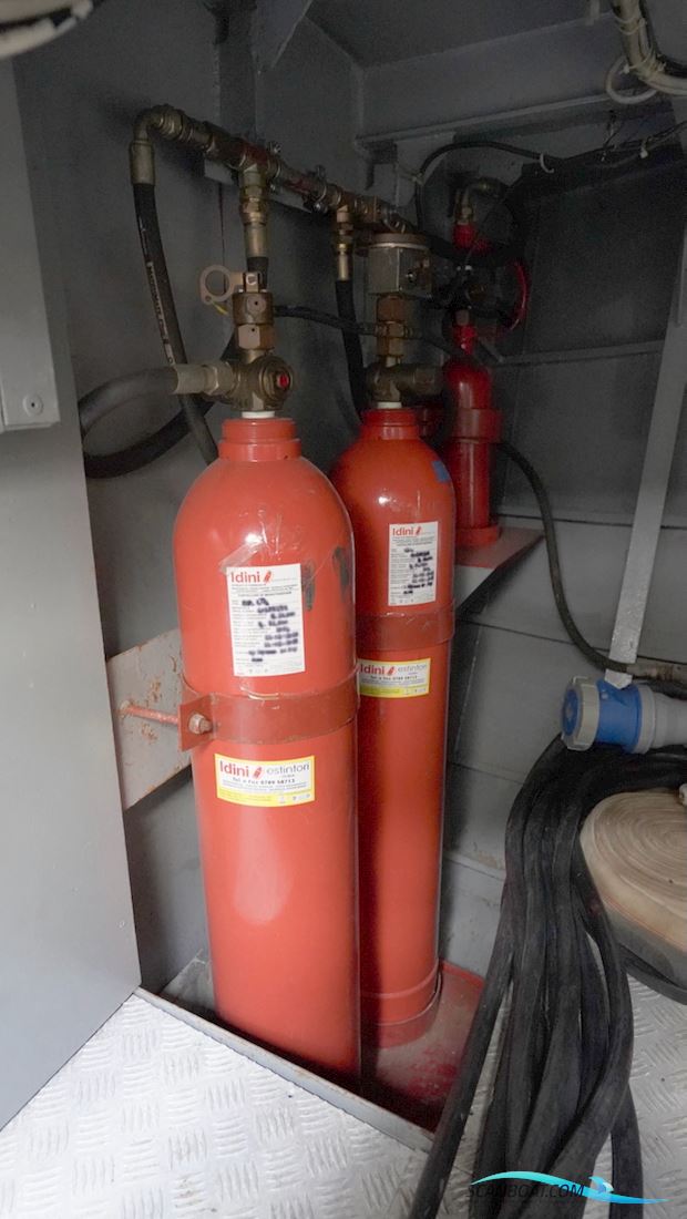 Benetti 79 Sail Division