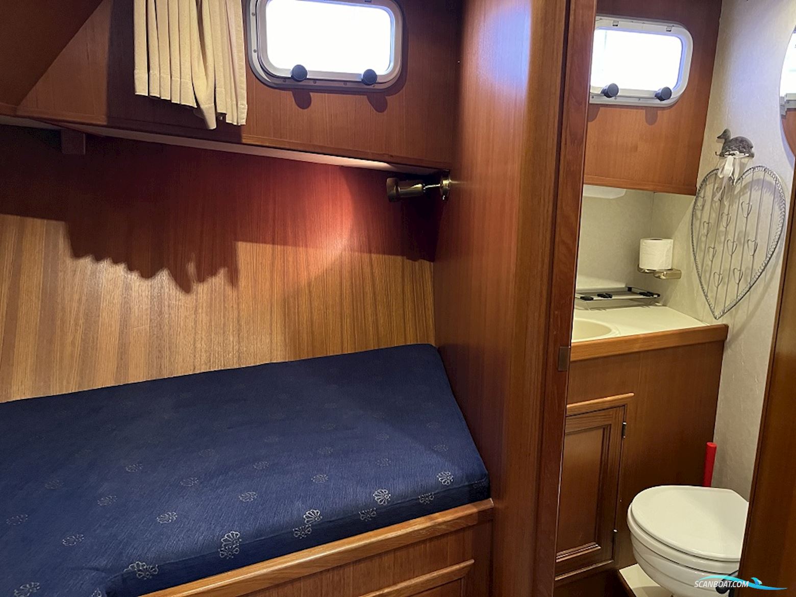 Blauwe Hand Trawler 1400