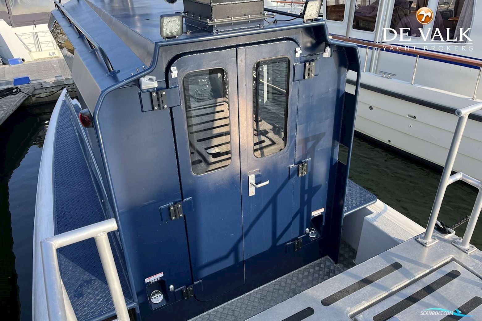 Blue Spirit 10.00 Cabin