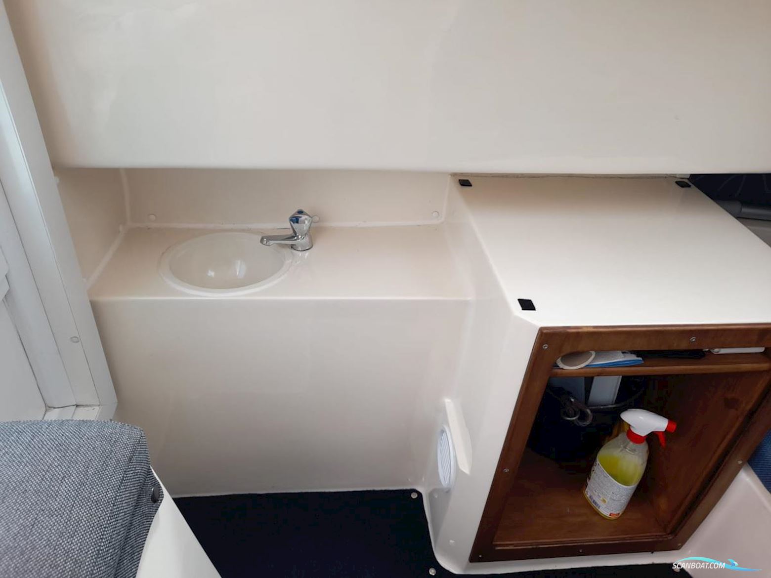 Blue Star Retro Cabin 22 Fisherboat