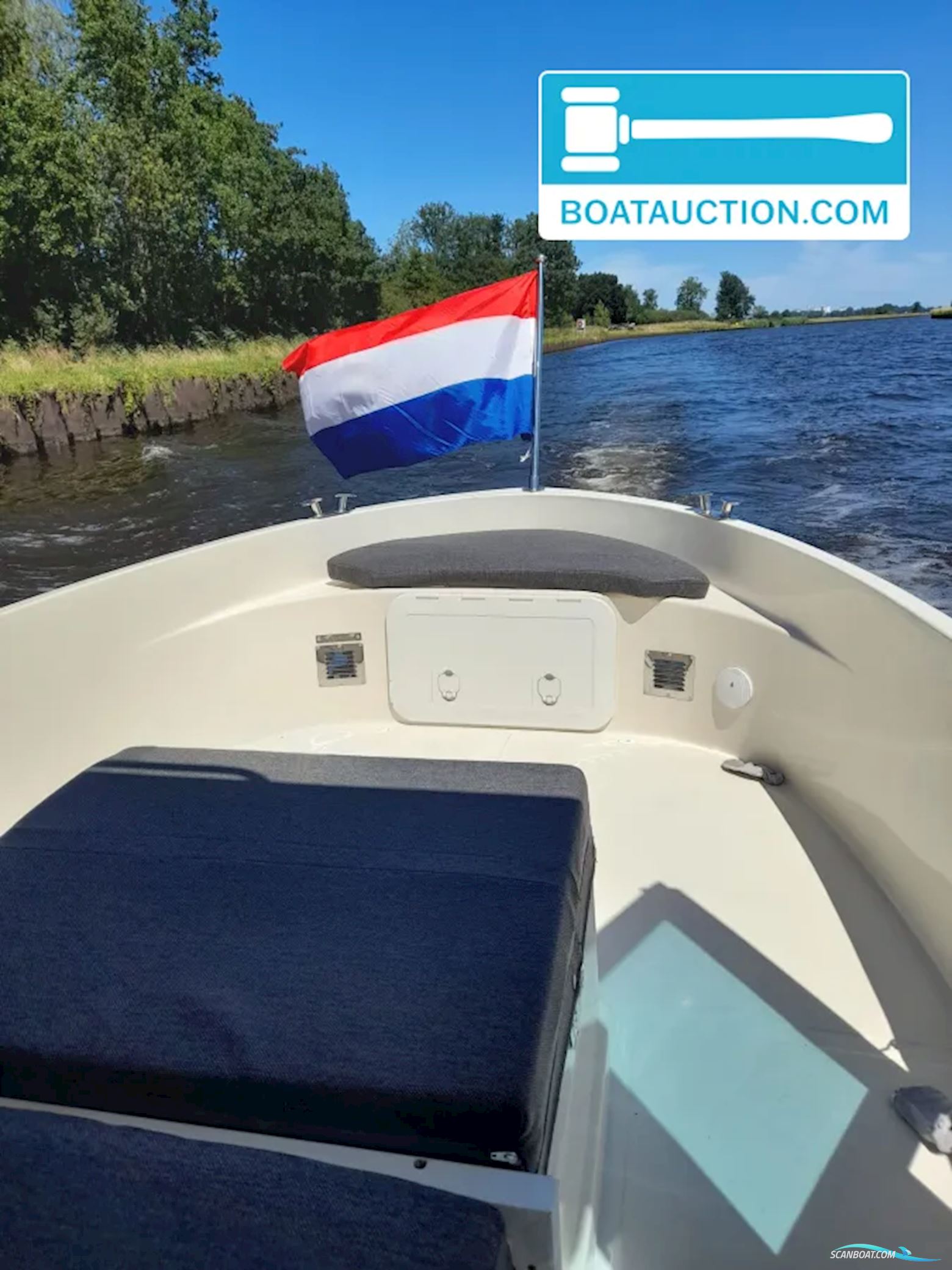 Bluestar Retro Cabin 22