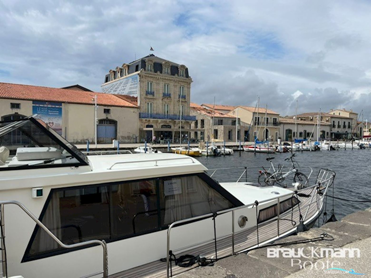 Boarncruiser New Line de Luxe 395