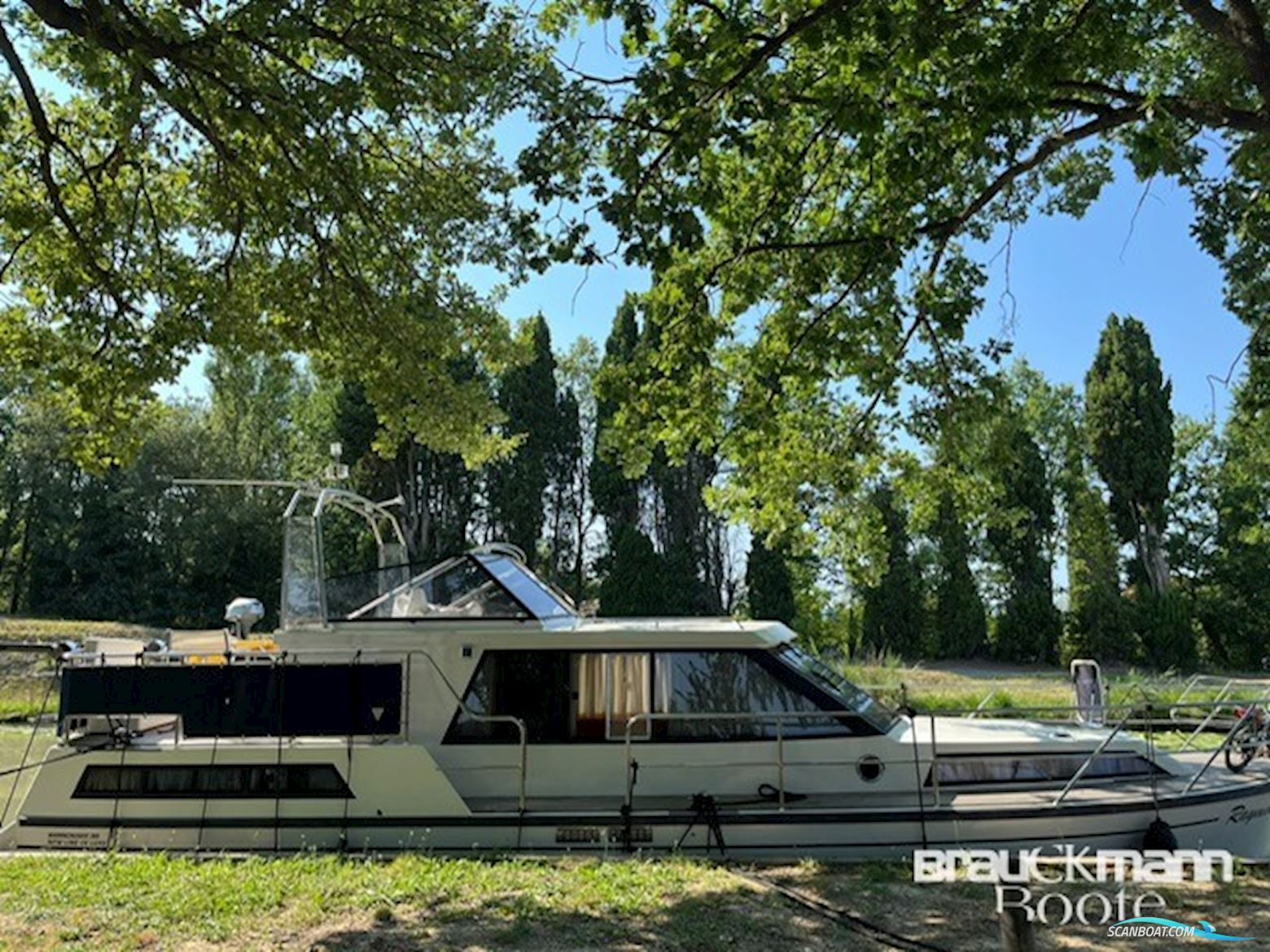 Boarncruiser New Line de Luxe 395