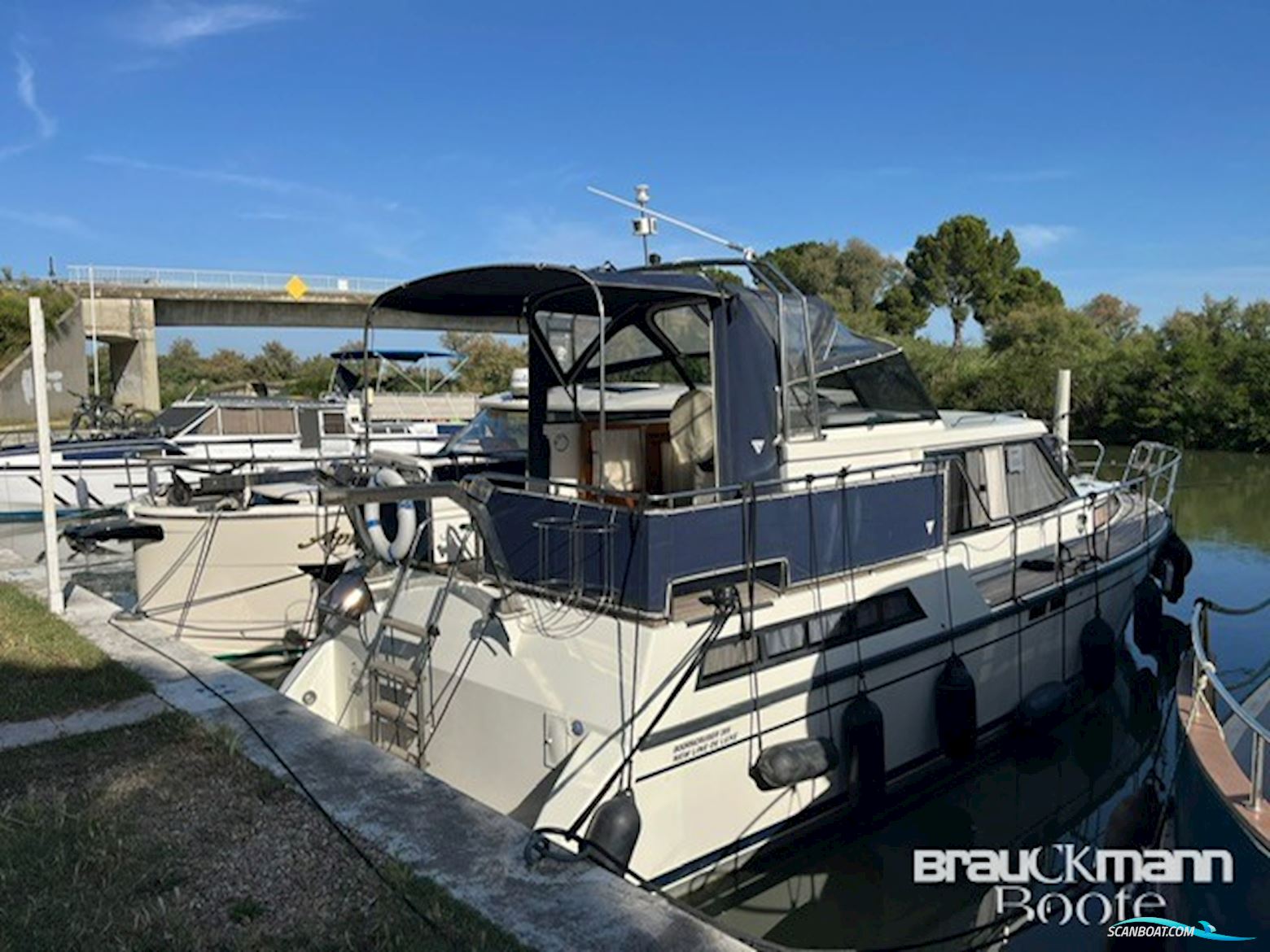 Boarncruiser New Line de Luxe 395