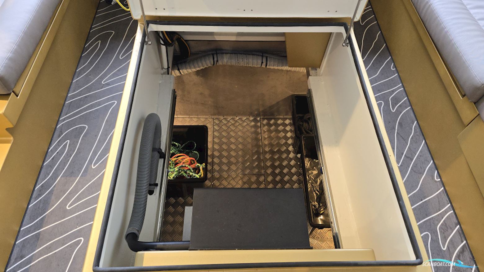 BOB Sloepen Explorer 1100