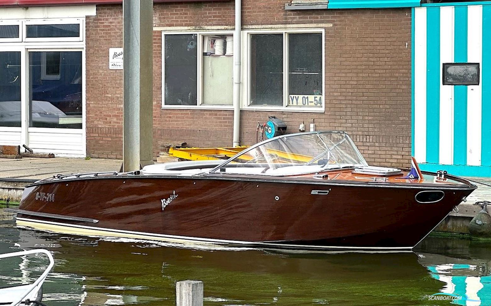 Boesch 680 Costa Brava de Luxe Motorbåt 1989, med Crusader motor, Holland