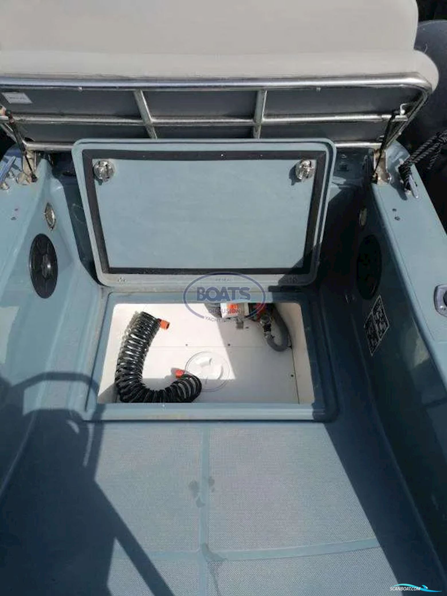 Bombard EXPLORER 700 NEO