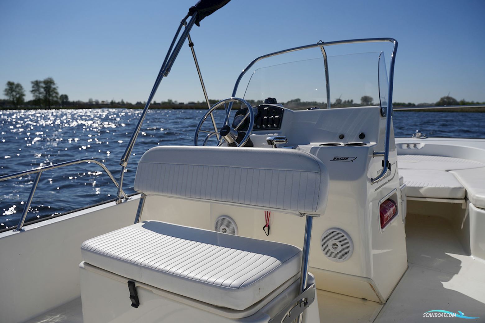 Boston Whaler 190 Montauk