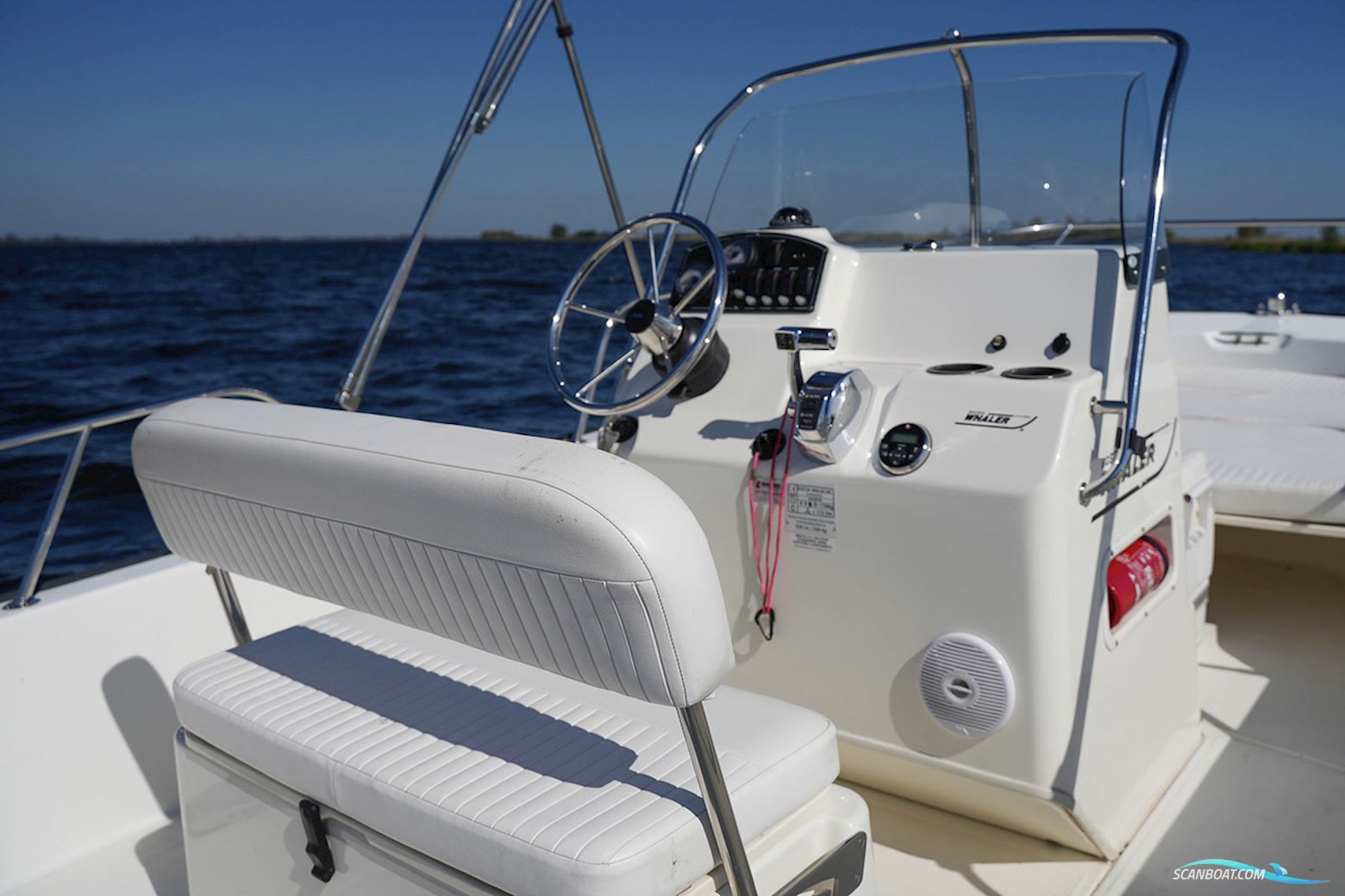 Boston Whaler 190 Montauk