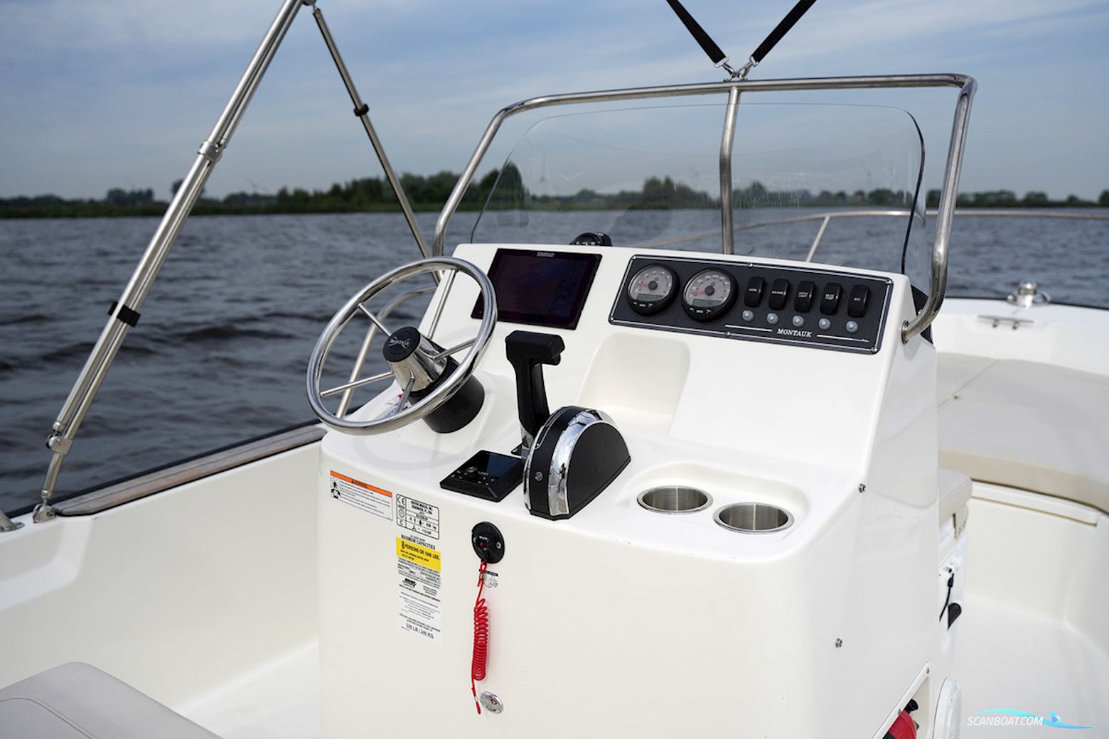 Boston Whaler 190 Montauk