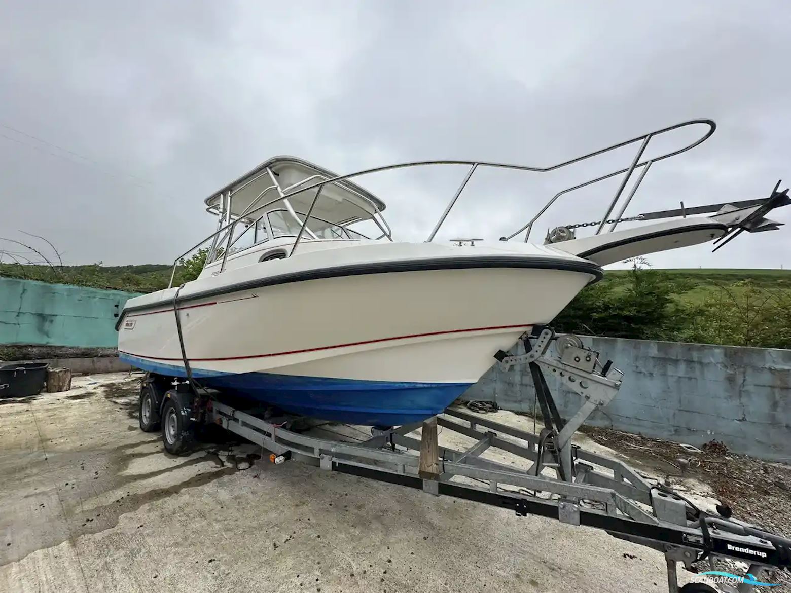 Boston Whaler 23 Conquest