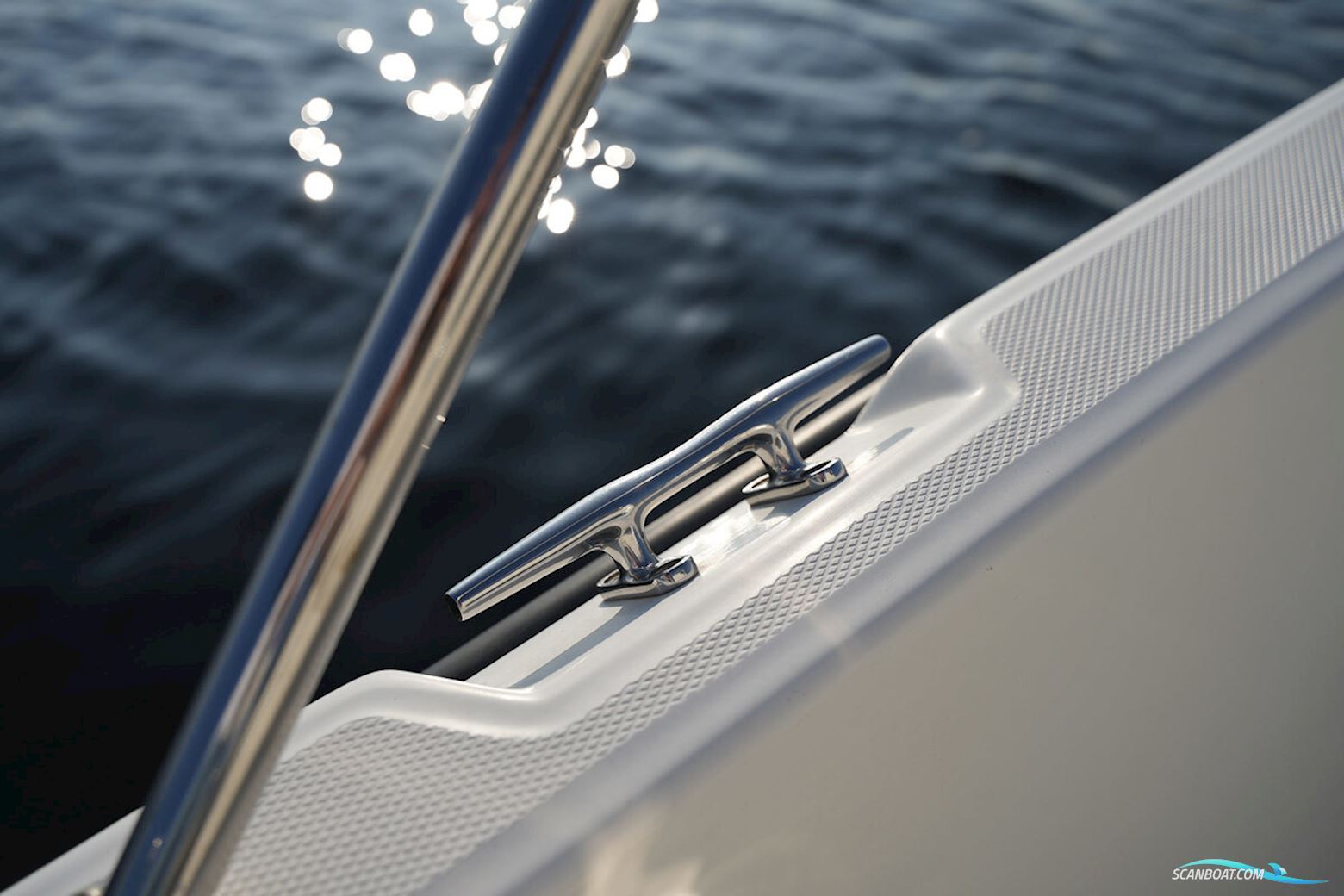 Boston Whaler 230 Dauntless