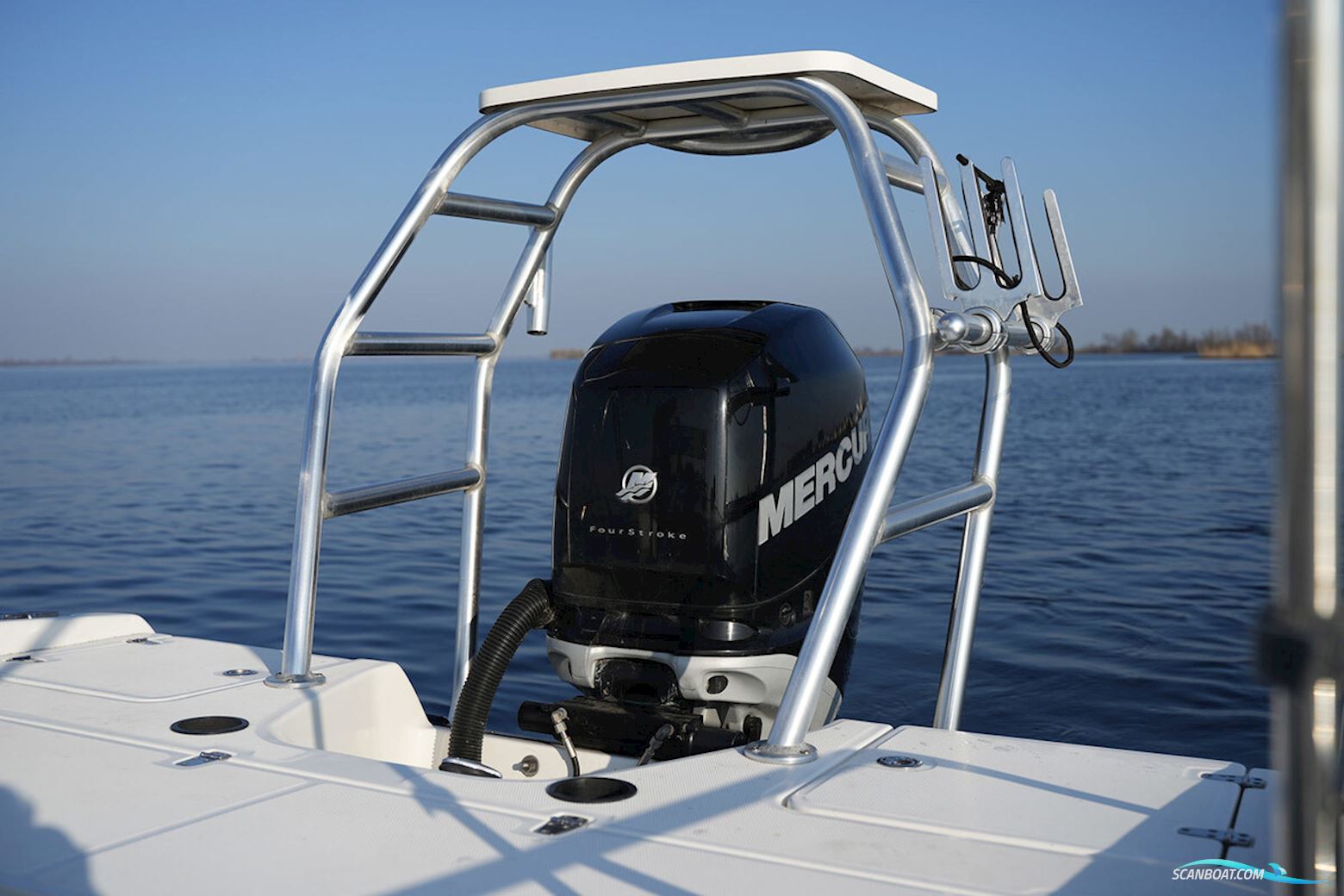 Boston Whaler 230 Dauntless