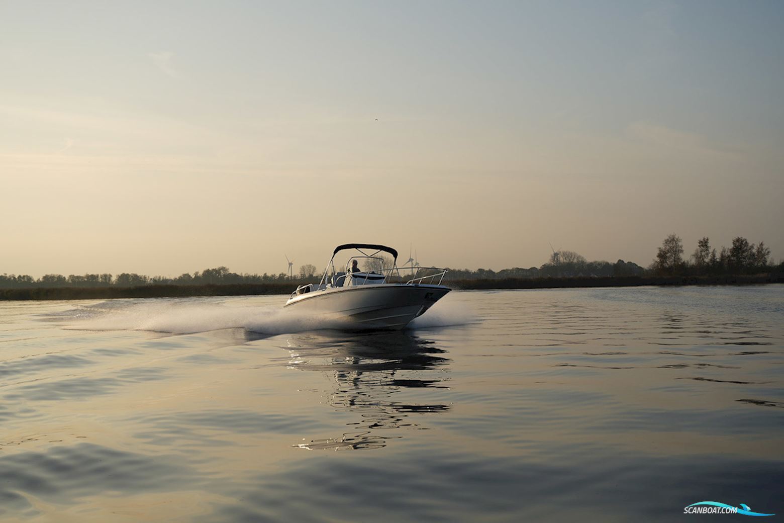 Boston Whaler 270 Dauntless