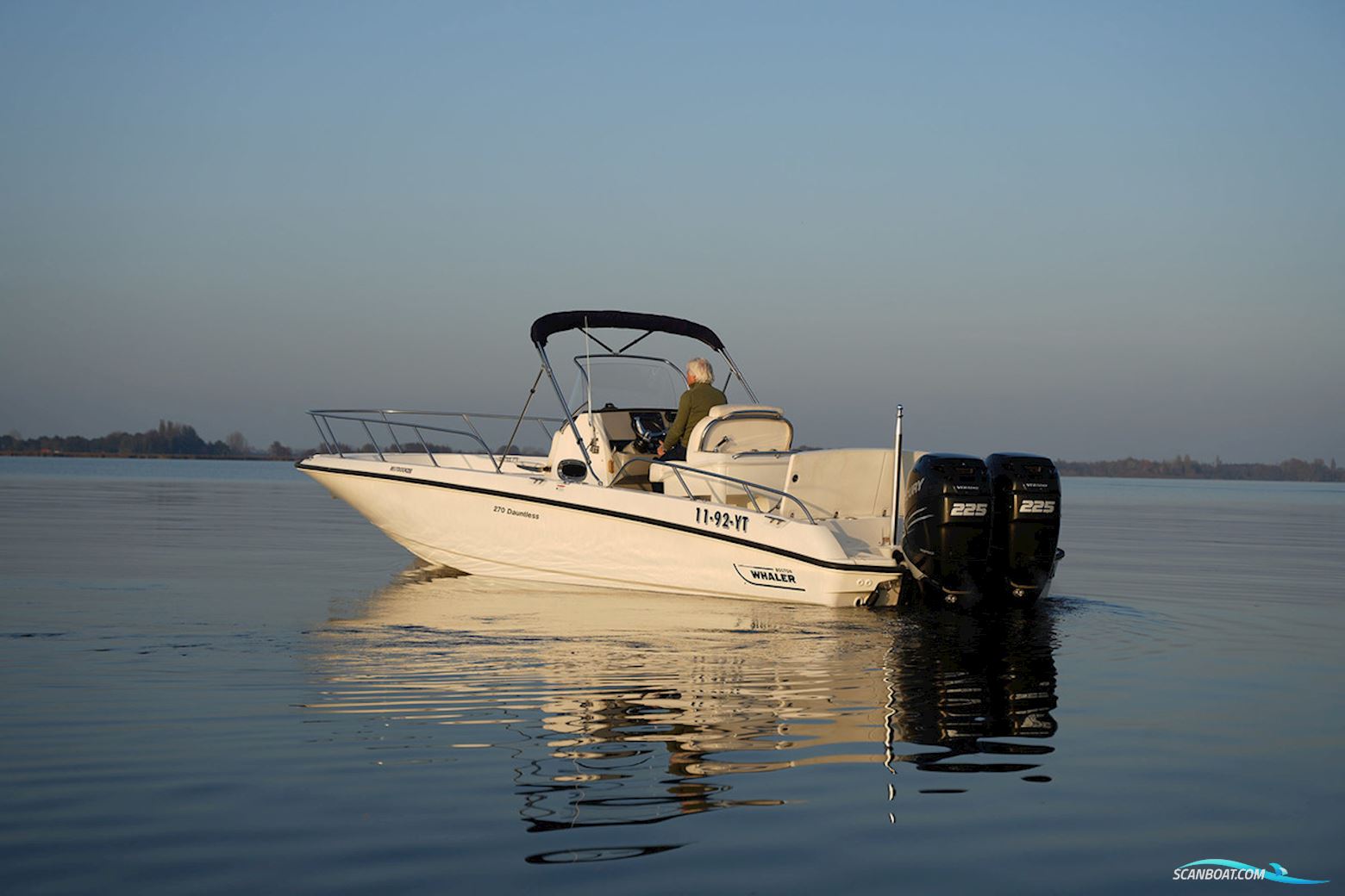 Boston Whaler 270 Dauntless