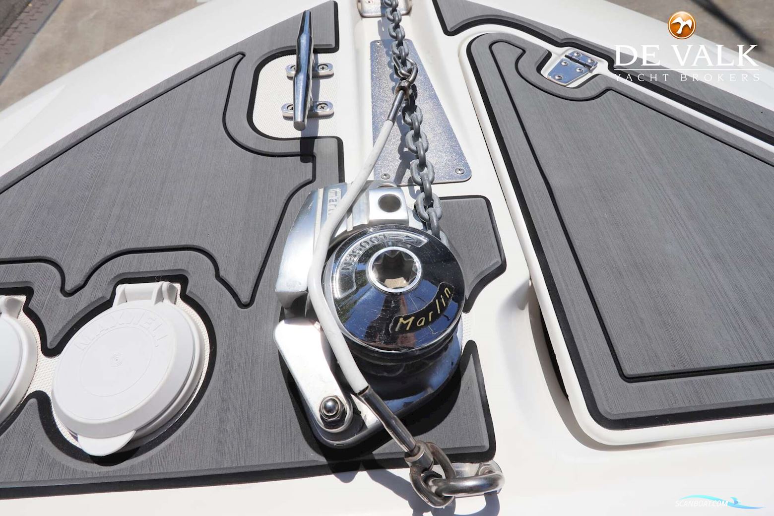 Boston Whaler 270 Outrage
